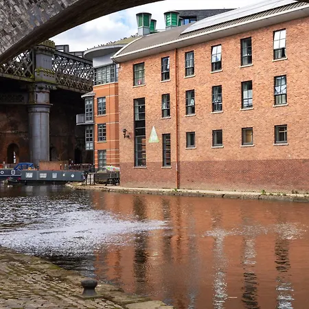 Yha Manchester-3